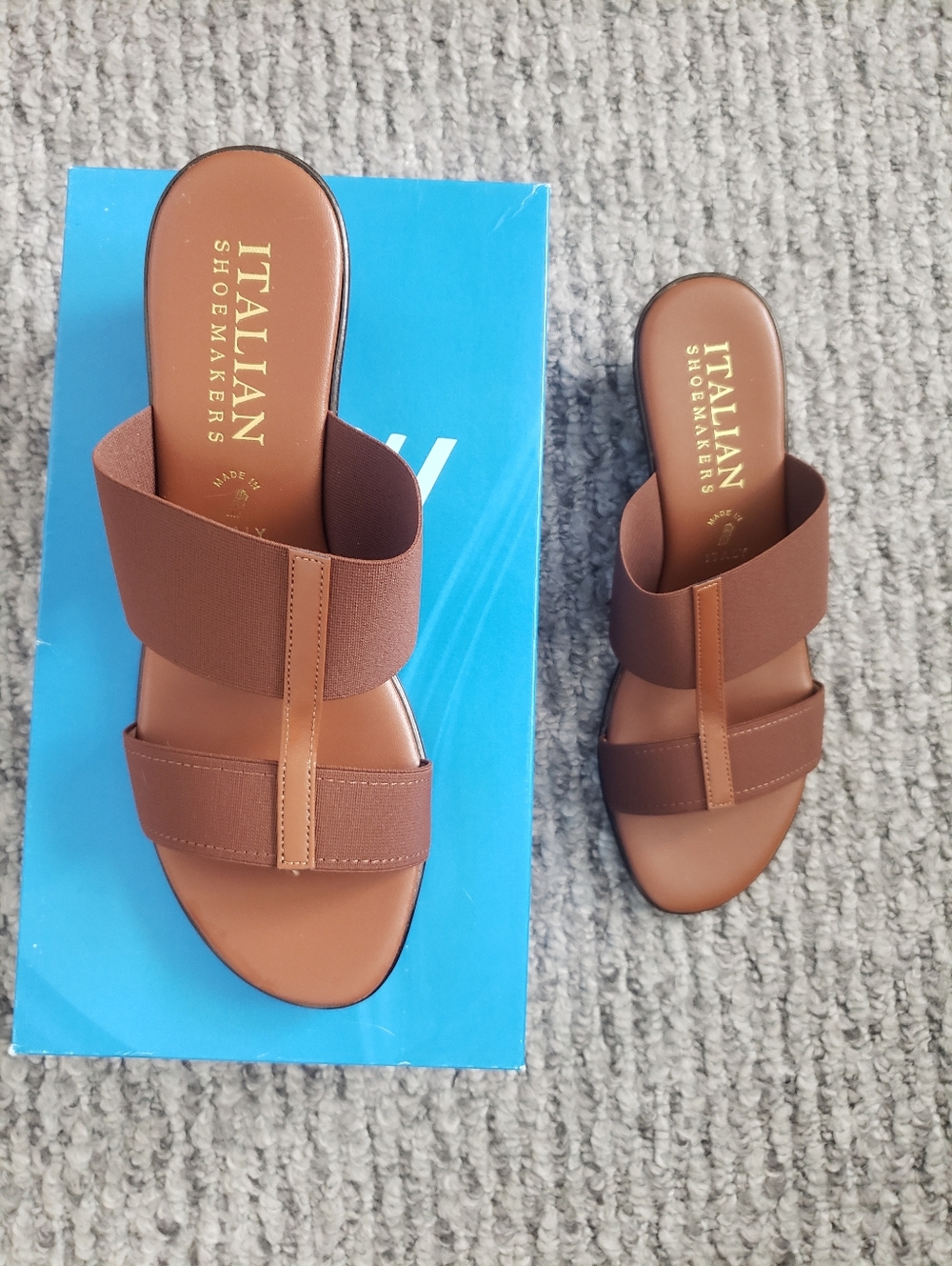 NWT Italian Shoemakers Brown Slide Sandals